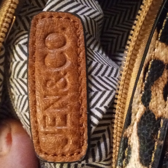 Jen and co mini purse wrist purse new no tags - Picture 4 of 5